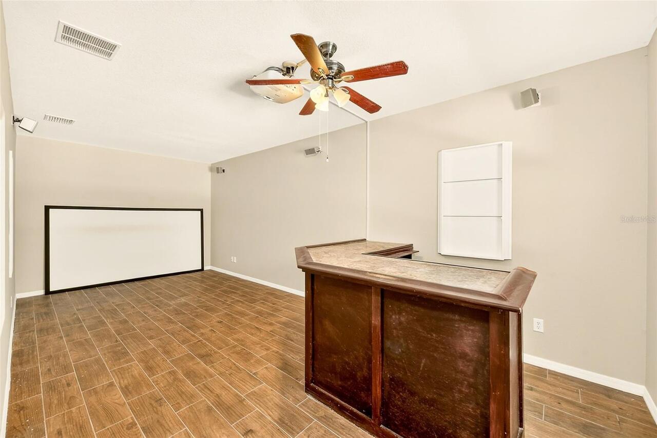 Listing Photo 14
