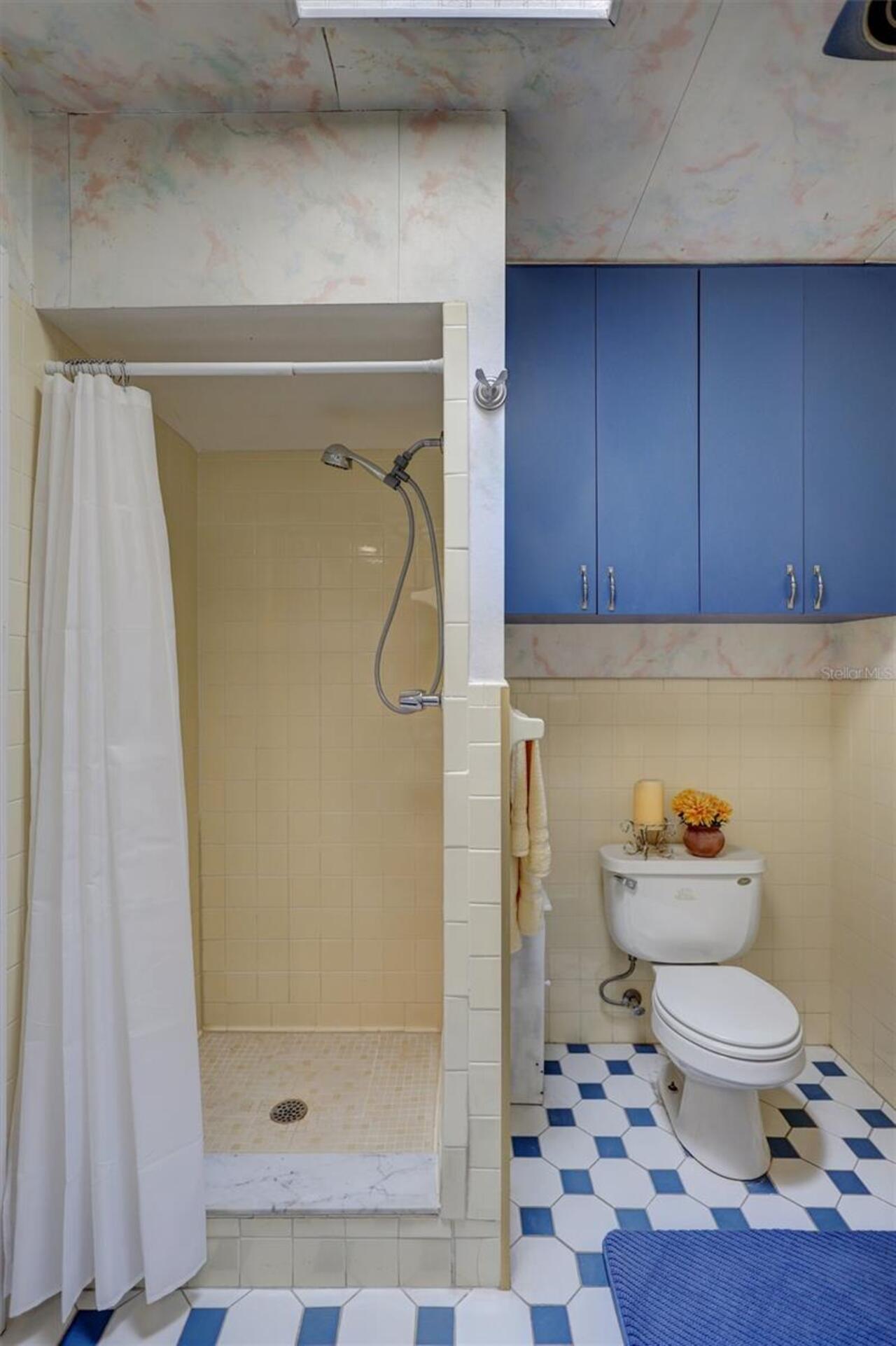 Listing Photo 18