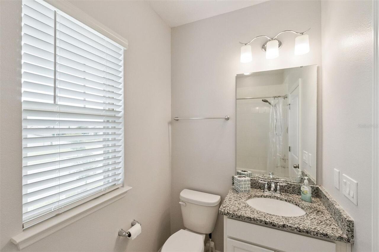 Listing Photo 12