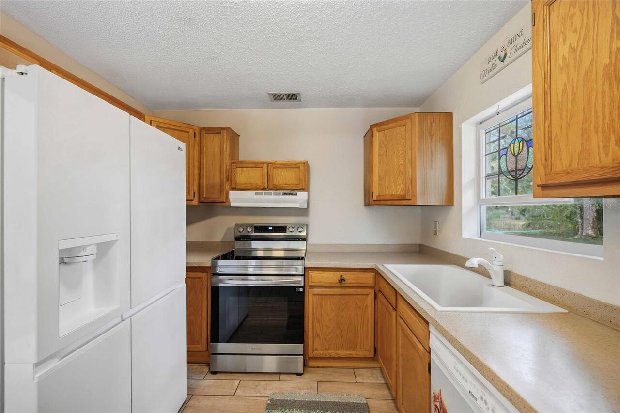 Listing Photo 14