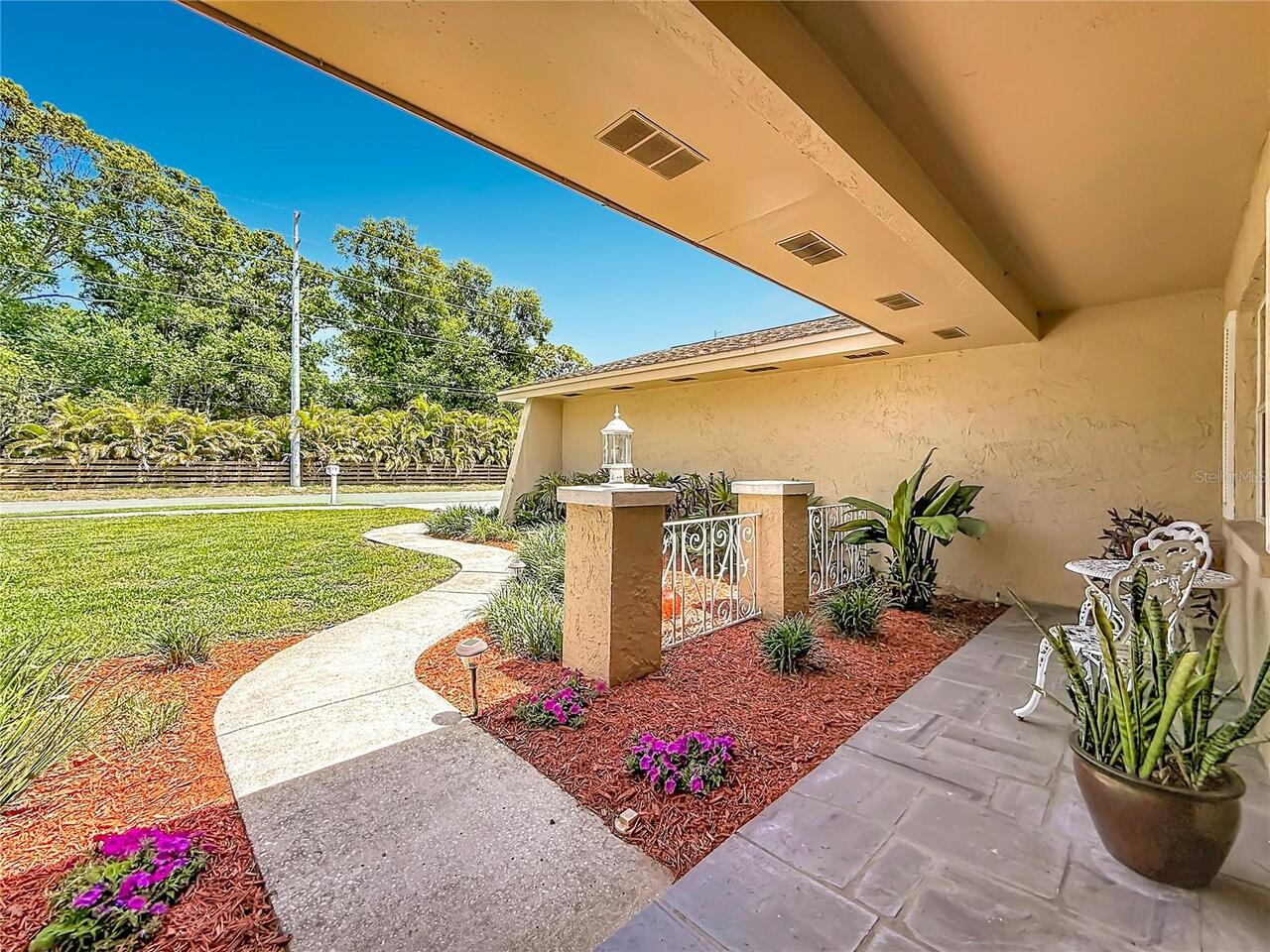 Listing Photo 8