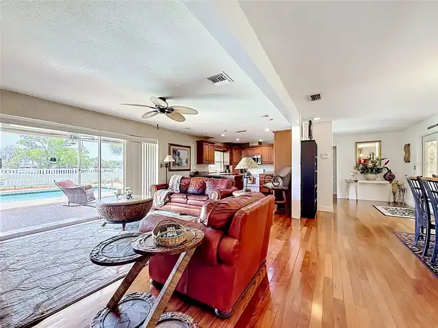 Listing Photo 13