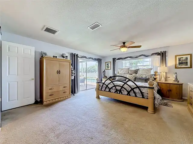 Listing Photo 34