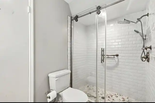 Listing Photo 8