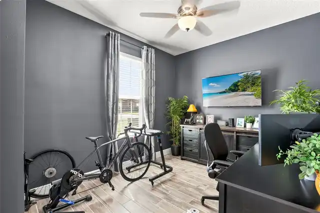 Listing Photo 18