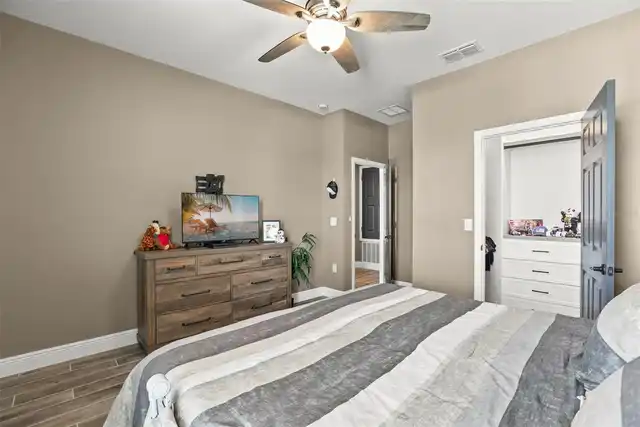 Listing Photo 27