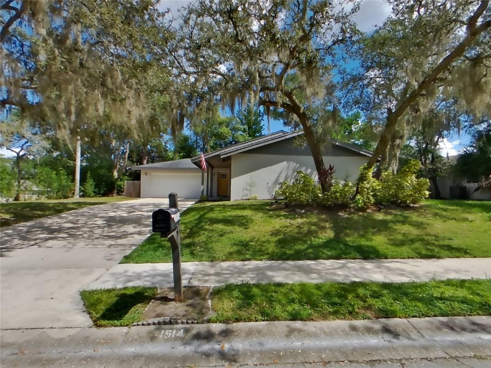 Longwood Real Estate