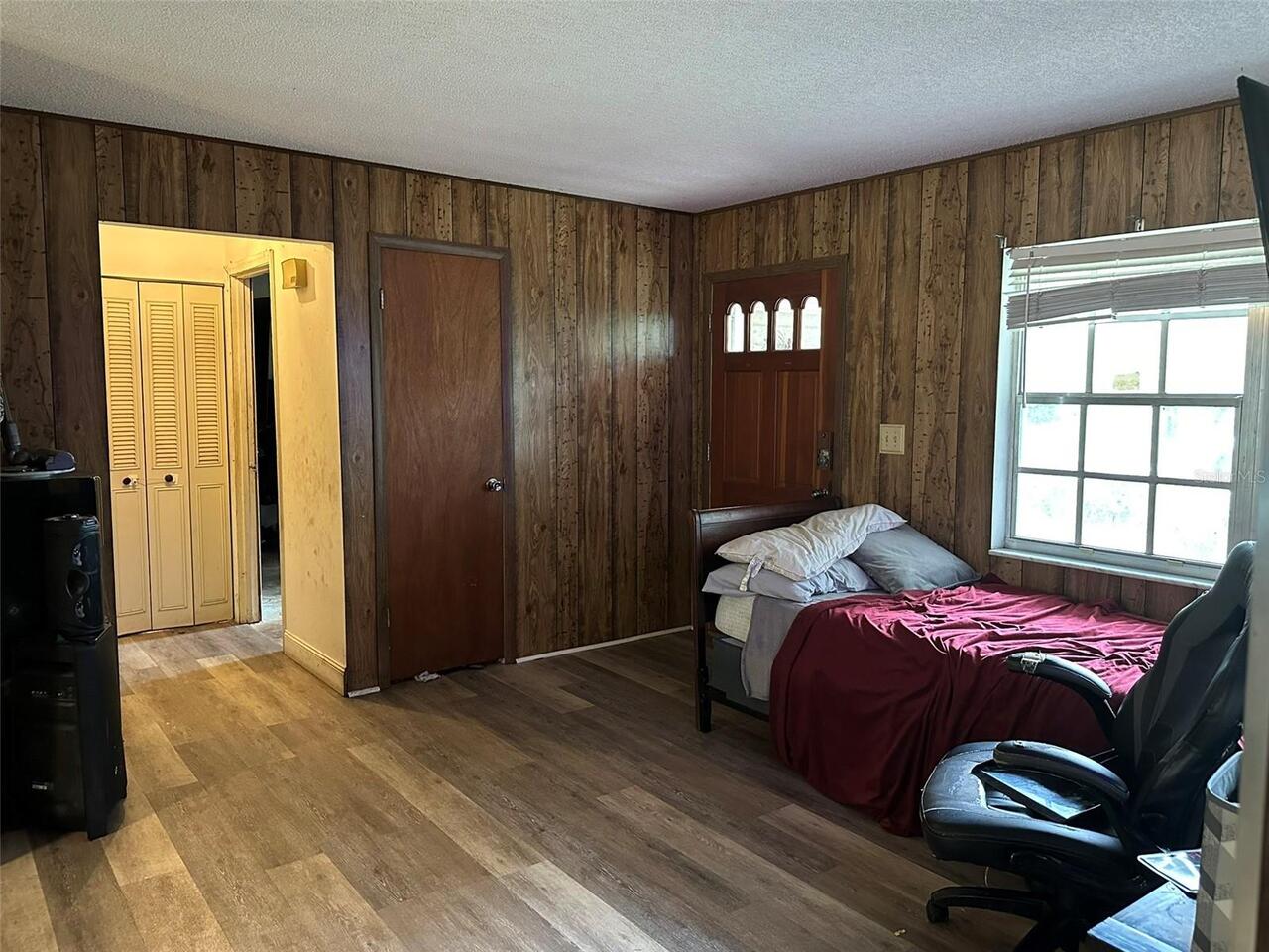 Listing Photo 9
