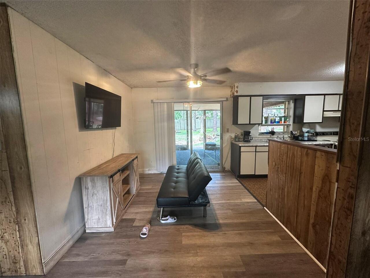 Listing Photo 12