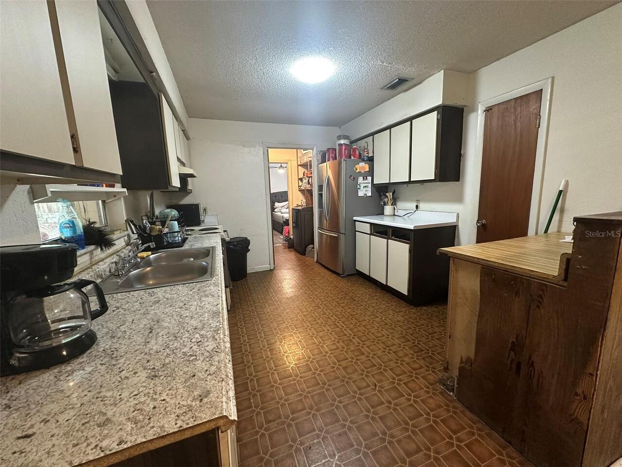 Listing Photo 14