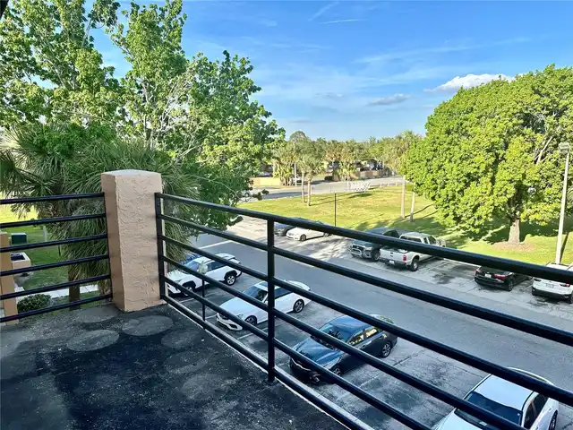 Listing Photo 14
