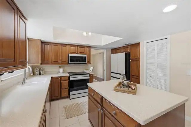 Listing Photo 17