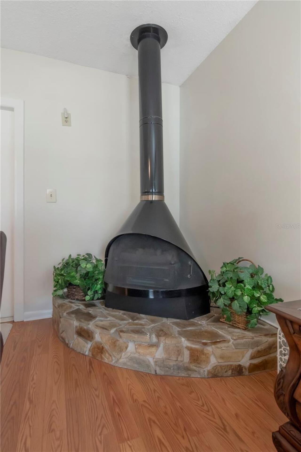 Listing Photo 15