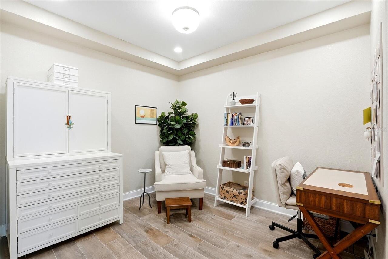 Listing Photo 17