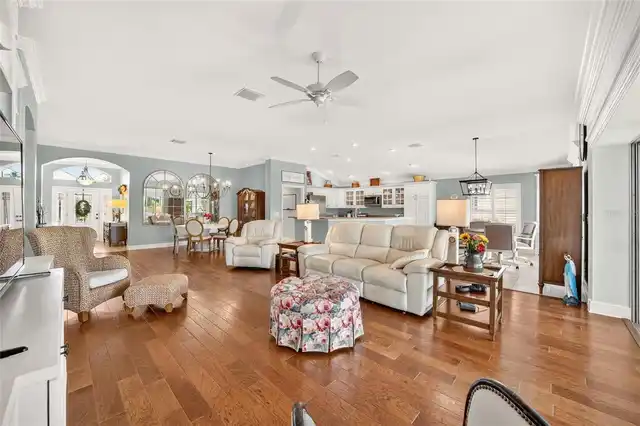 Listing Photo 25