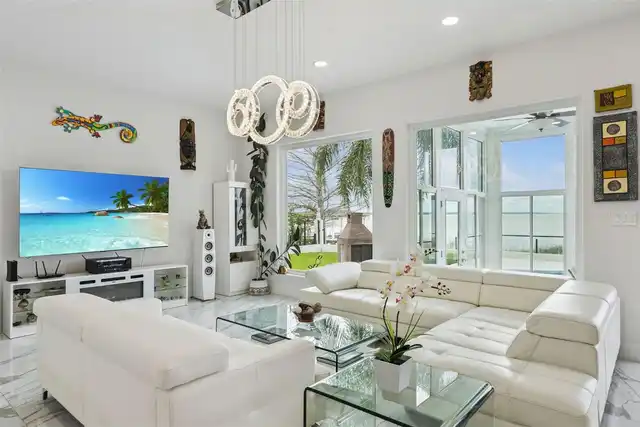 Listing Photo 32