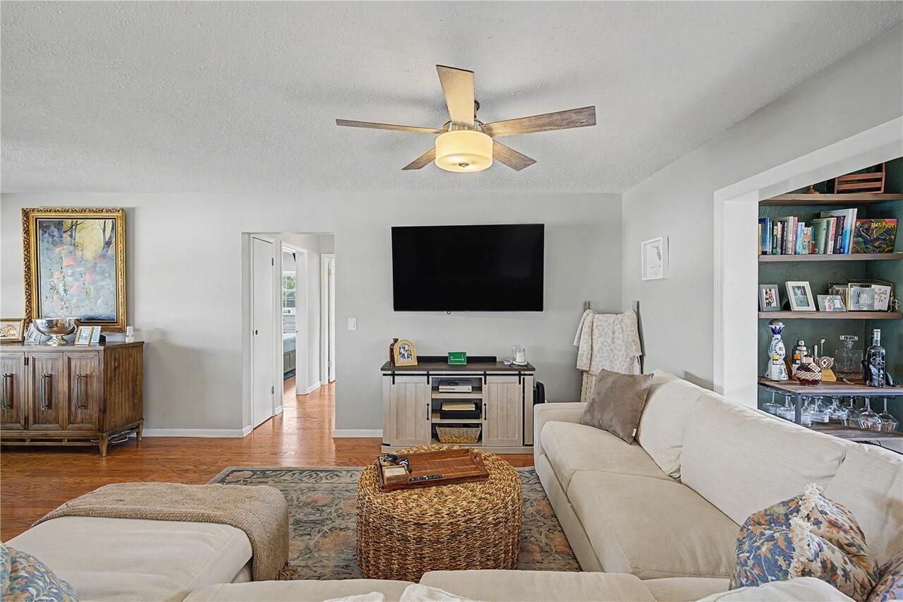Listing Photo 6
