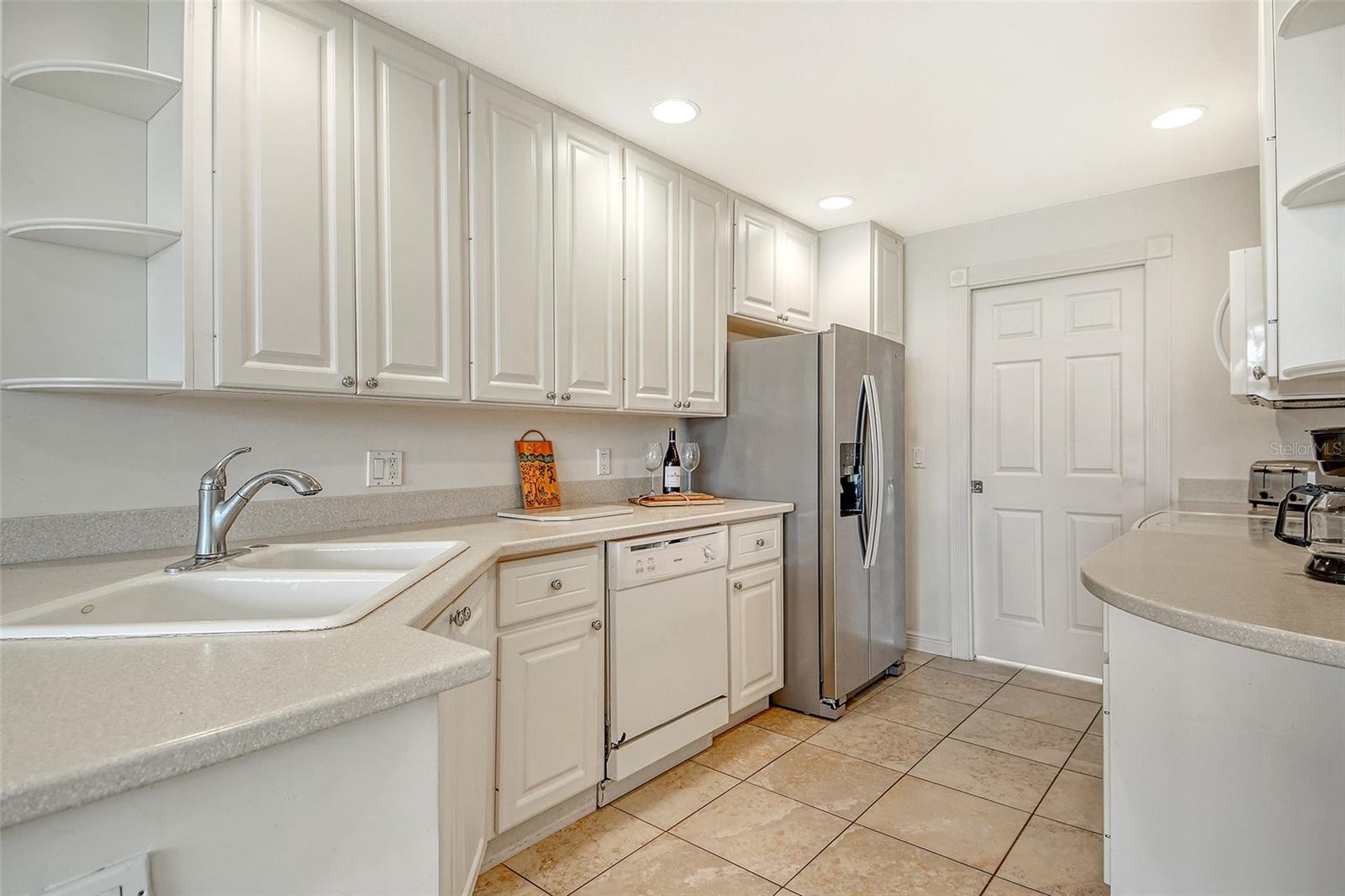 Listing Photo 10