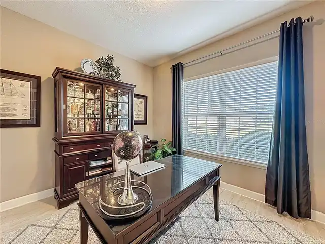 Listing Photo 16