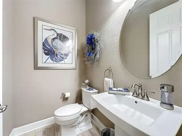 Listing Photo 17