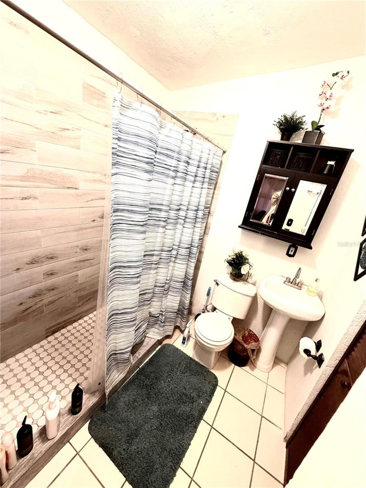 Listing Photo 14