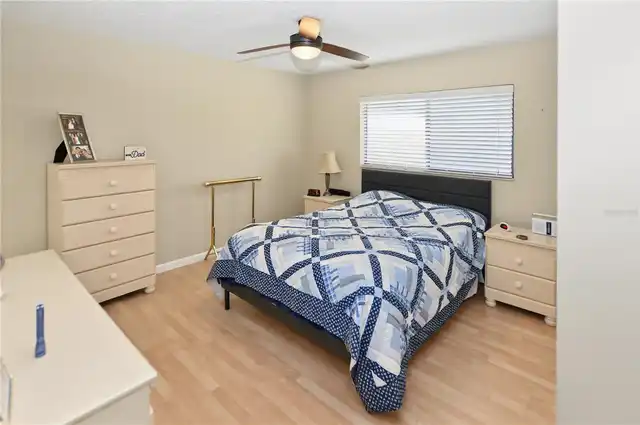 Listing Photo 7
