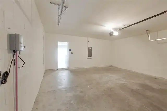 Listing Photo 23