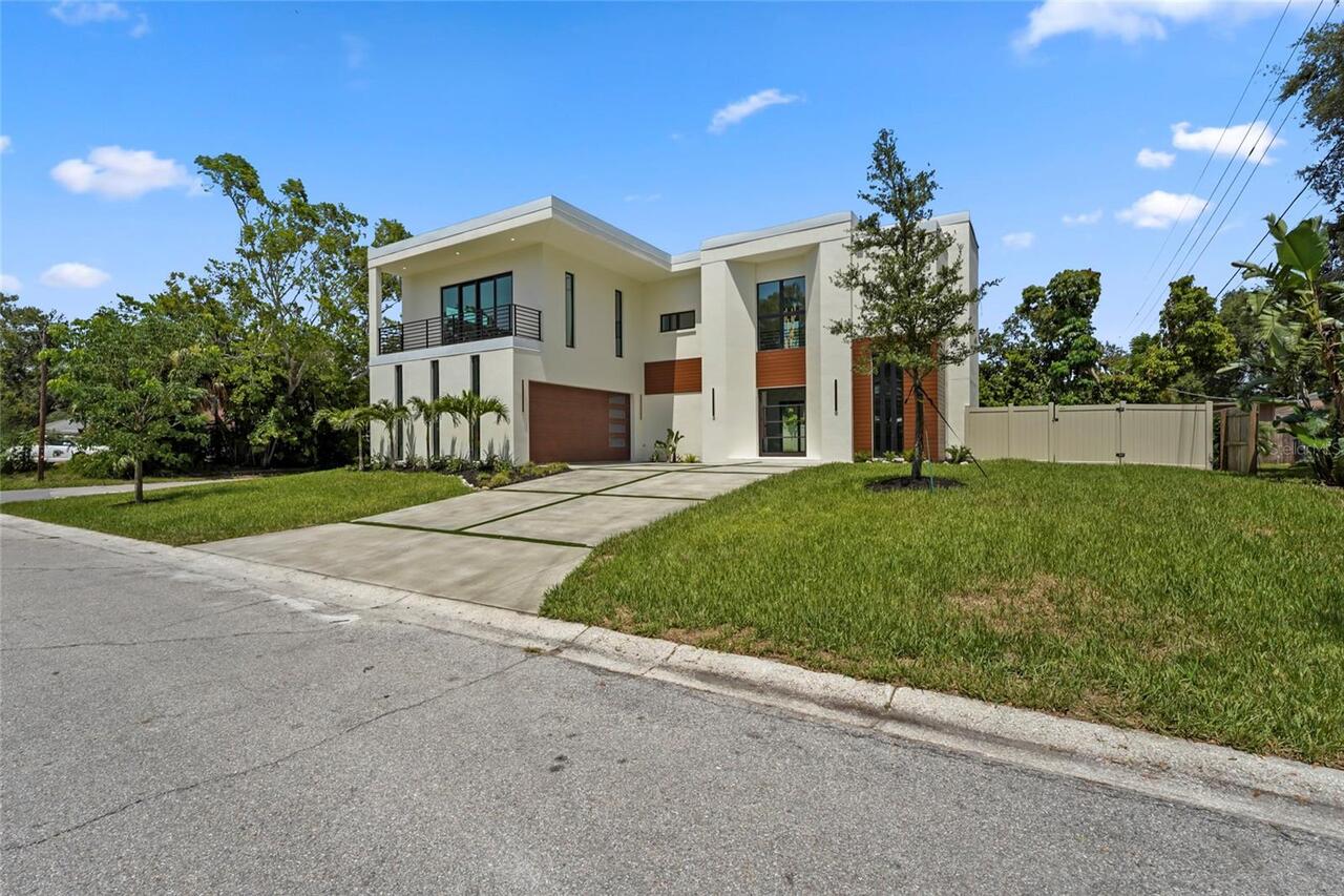 Listing Photo 17