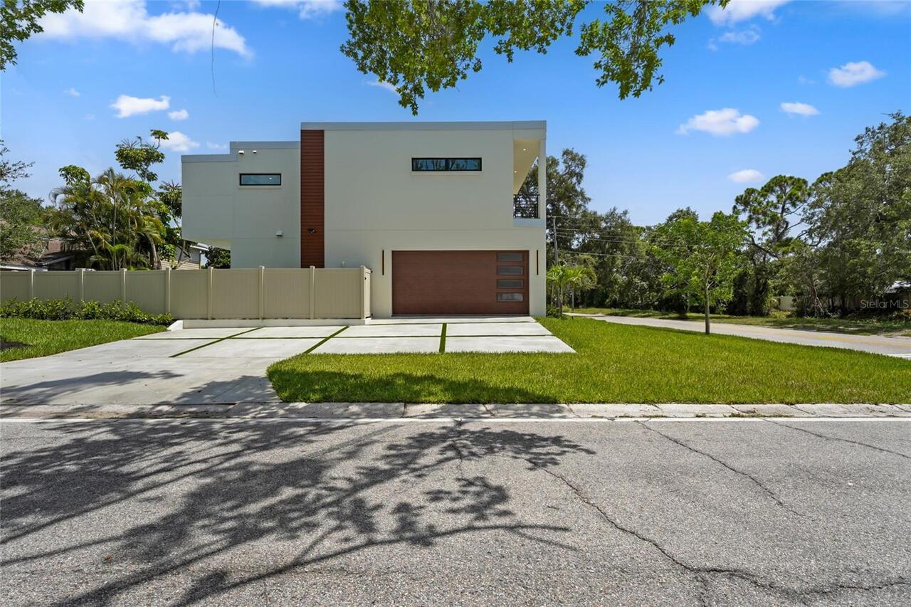Listing Photo 23