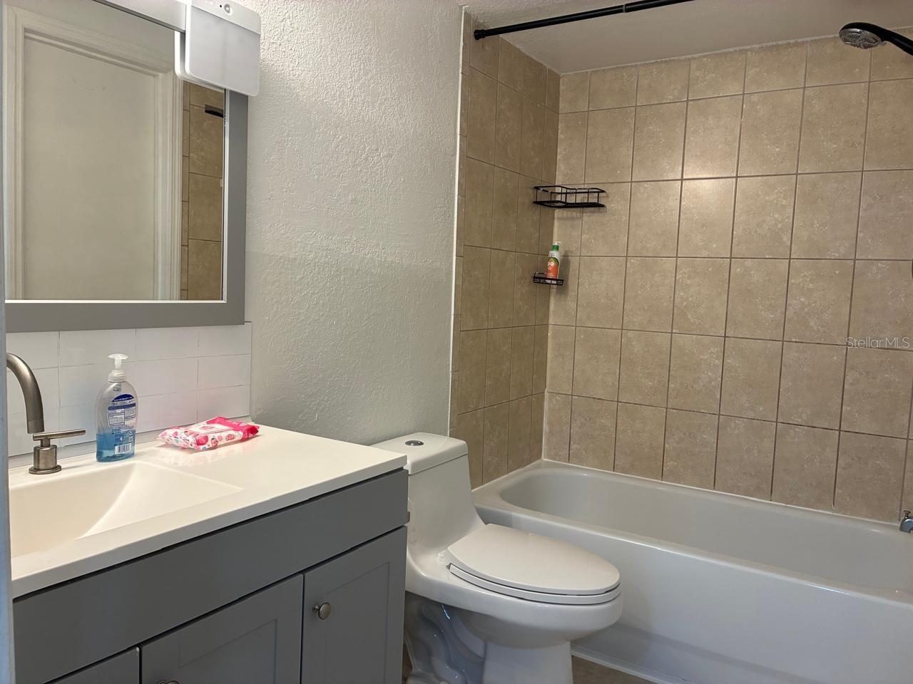 Listing Photo 12