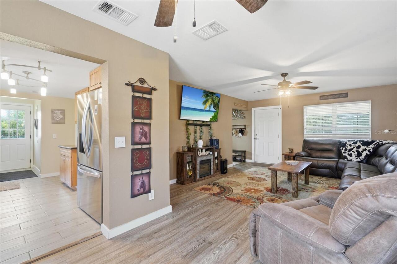 Listing Photo 9