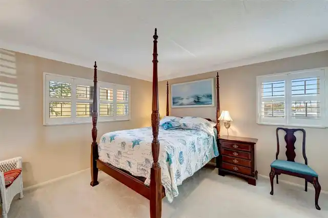 Listing Photo 10