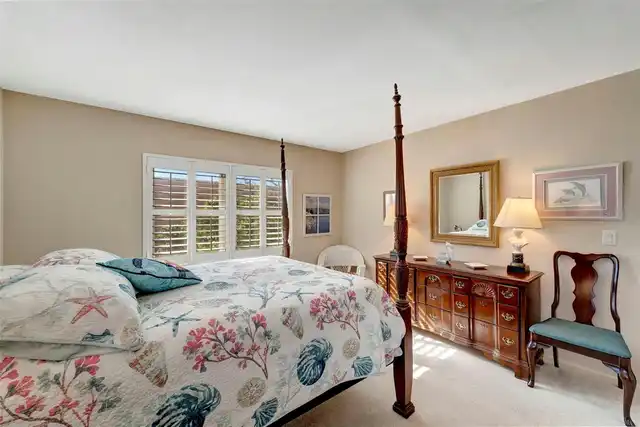 Listing Photo 18