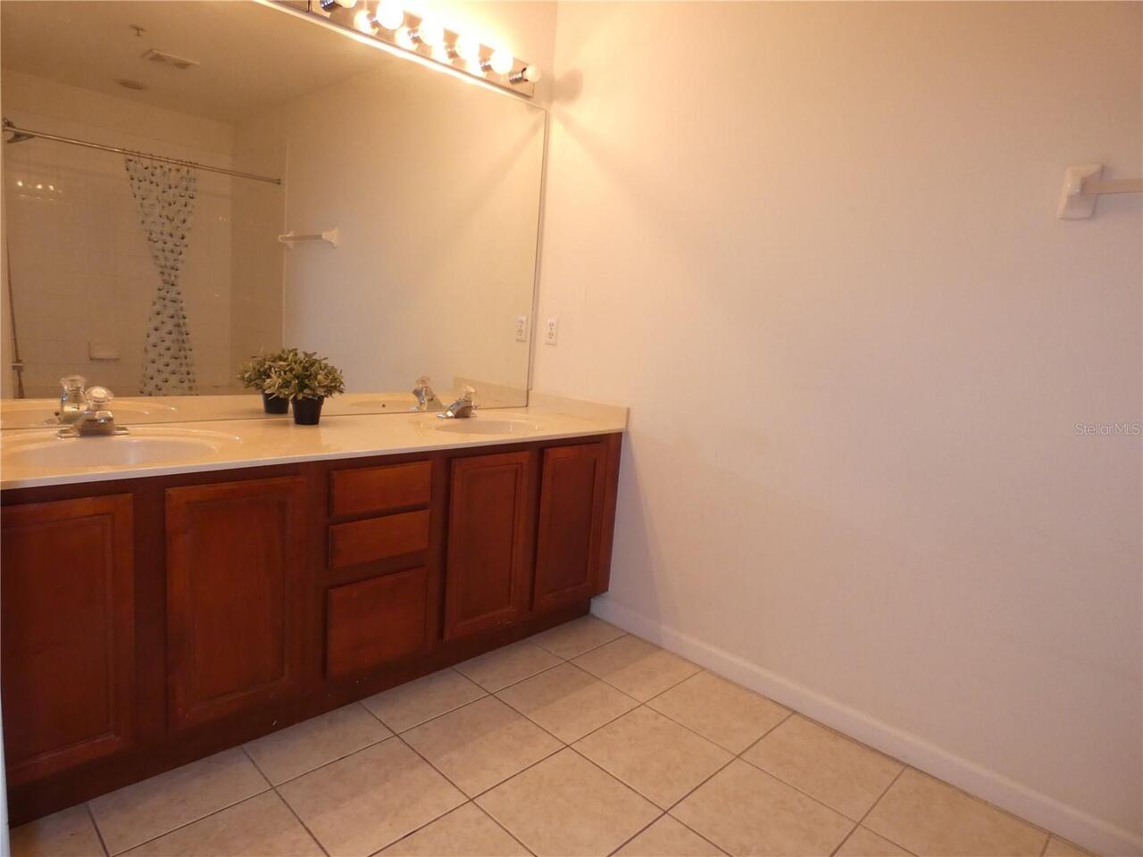 Listing Photo 24