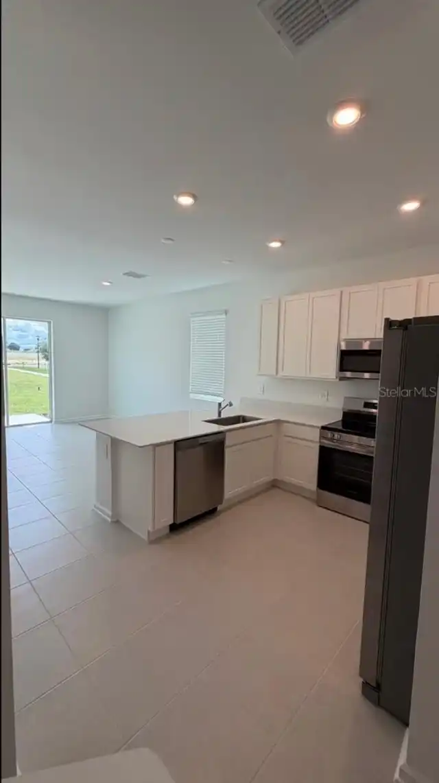 Listing Photo 14