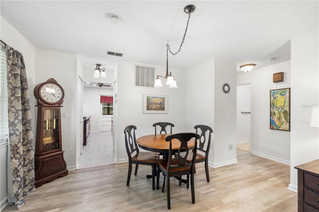 Listing Photo 9