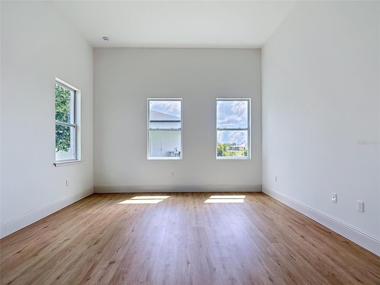 Listing Photo 32