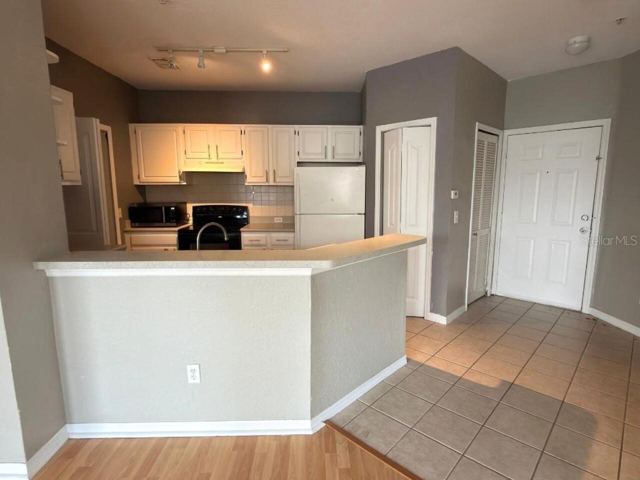 Listing Photo 10