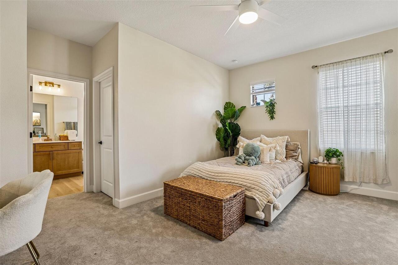 Listing Photo 23