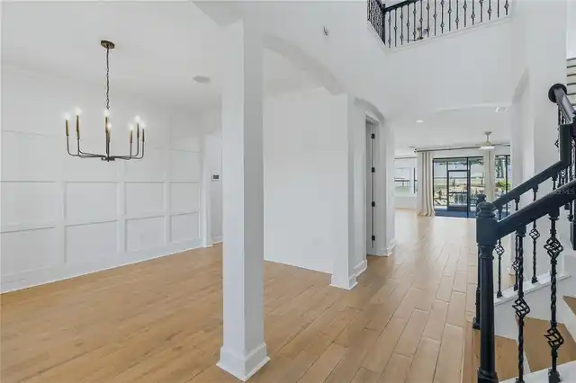 Listing Photo 11