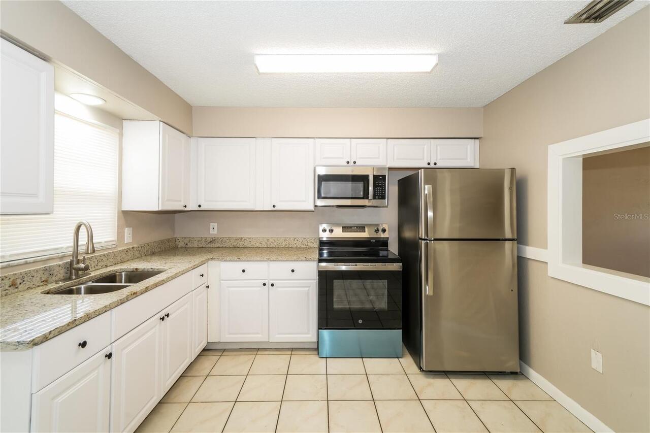 Listing Photo 7