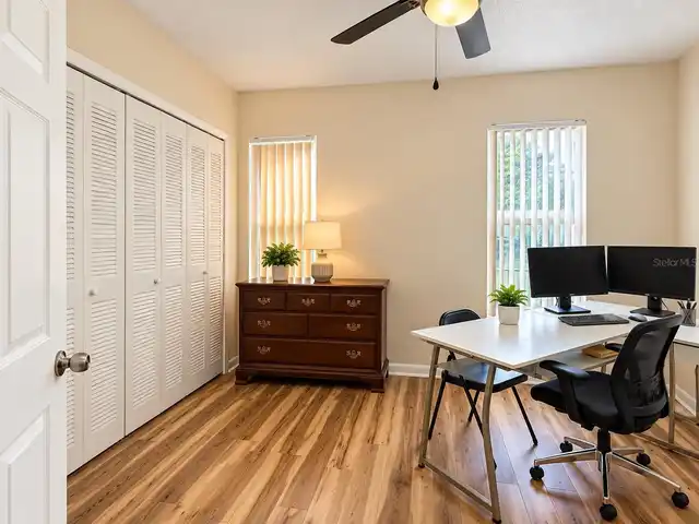 Listing Photo 10
