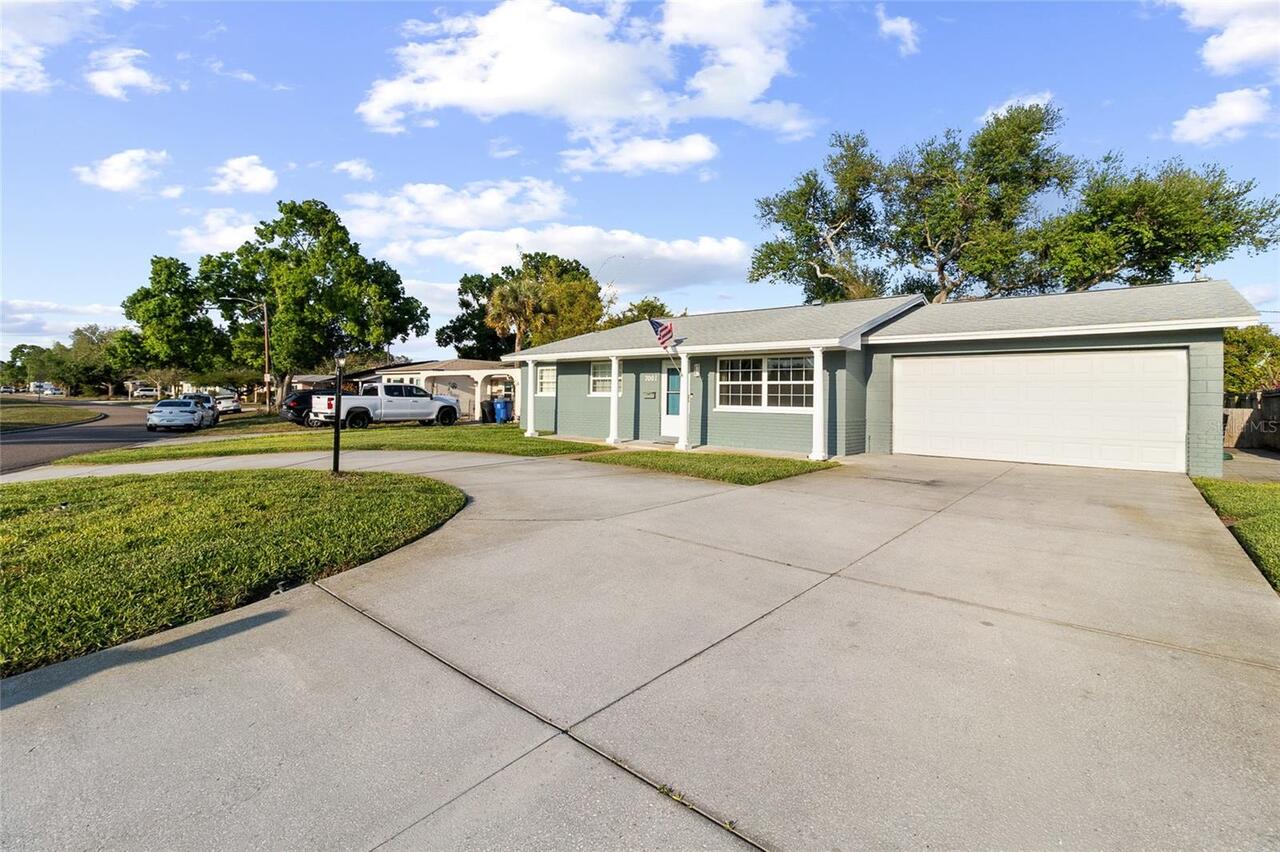 Listing Photo 6