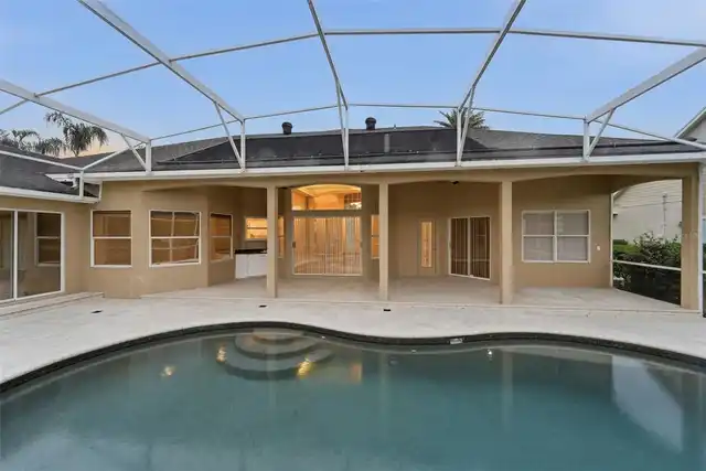 Listing Photo 17