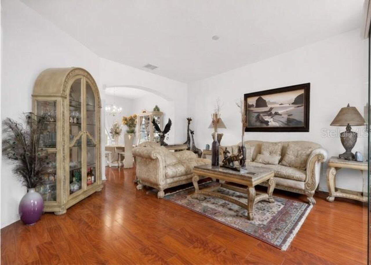 Listing Photo 6