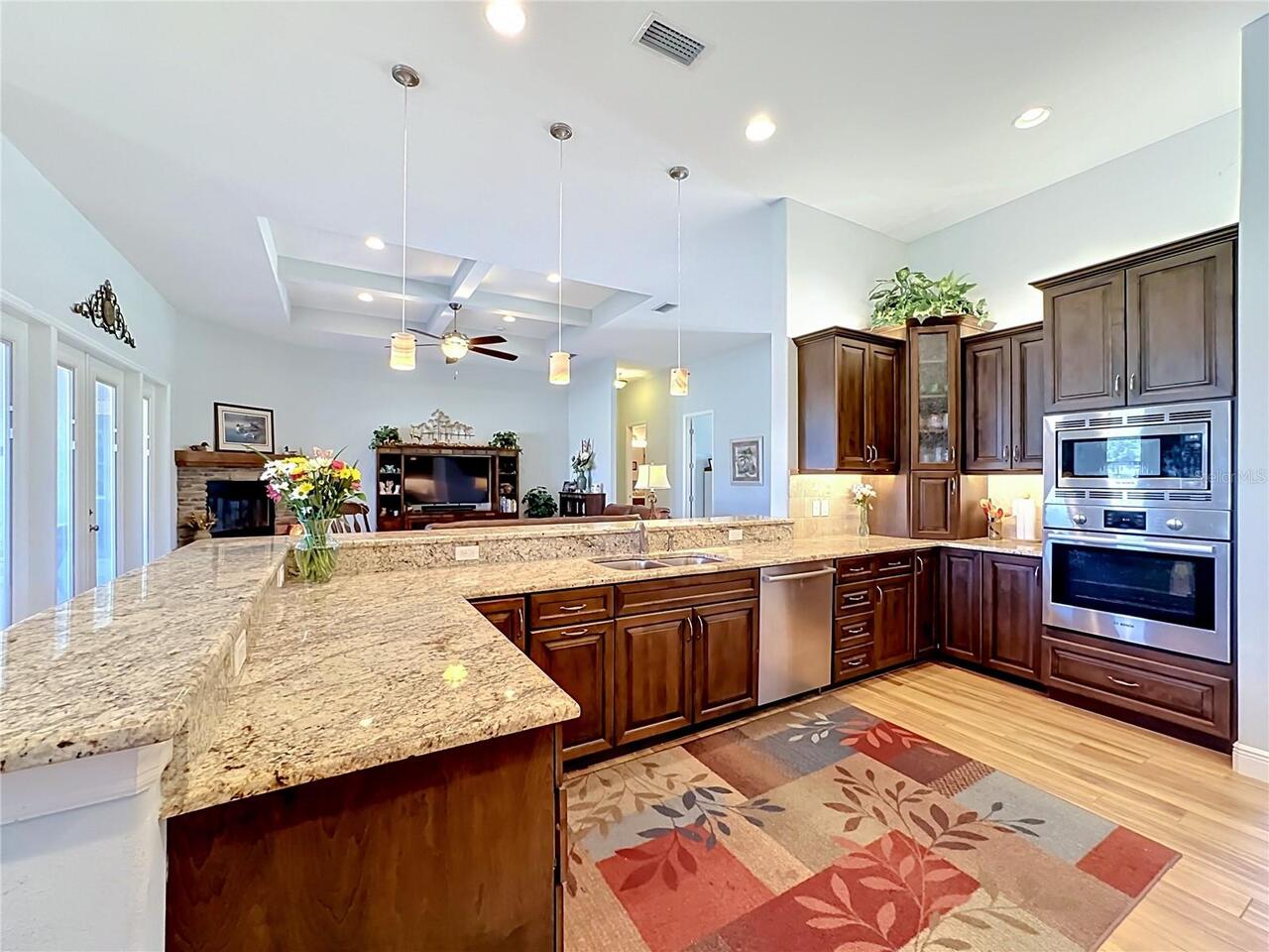 Listing Photo 16