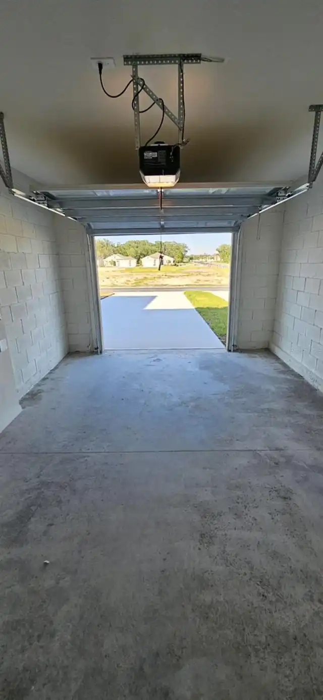 Listing Photo 9