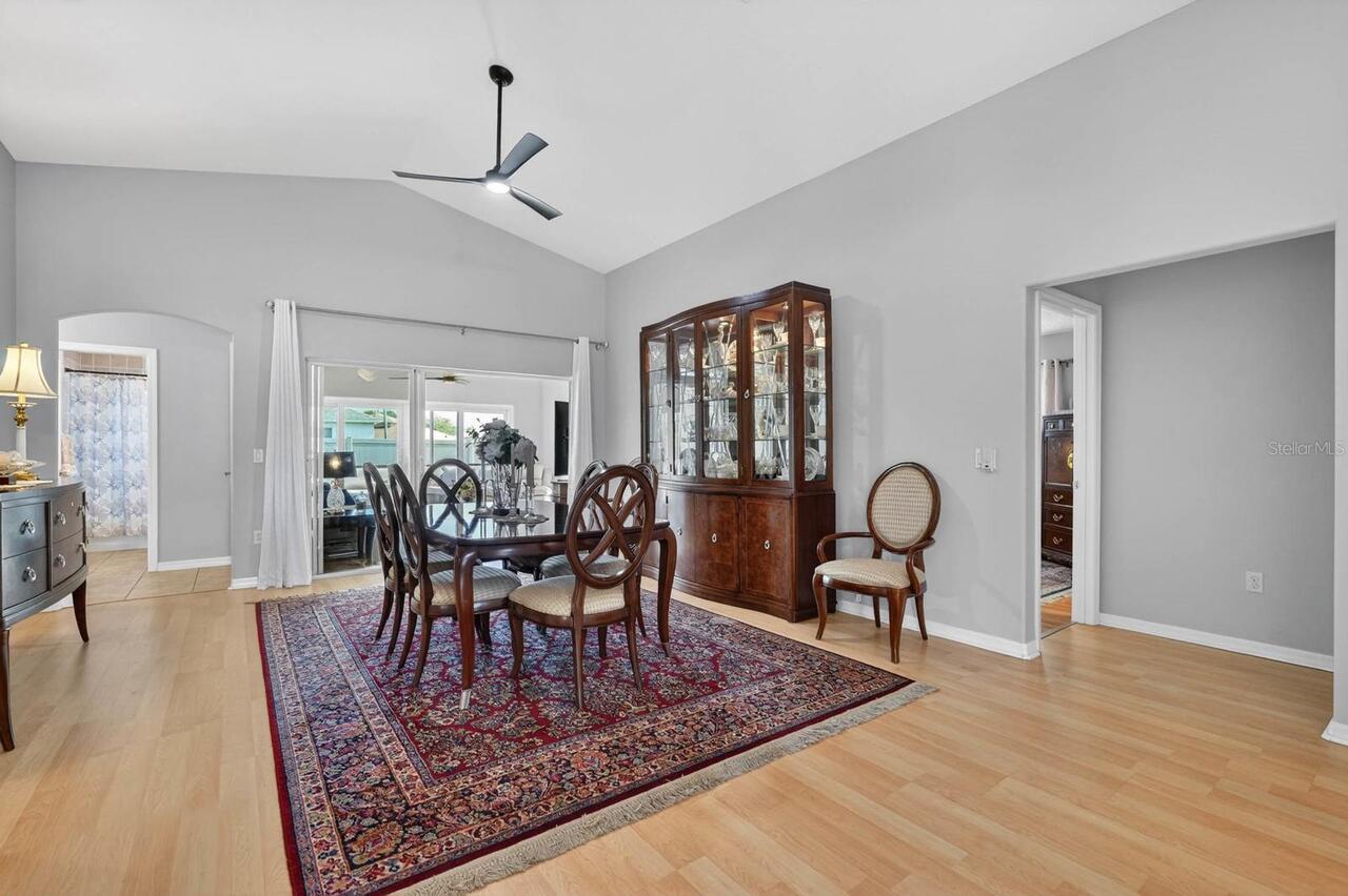 Listing Photo 10
