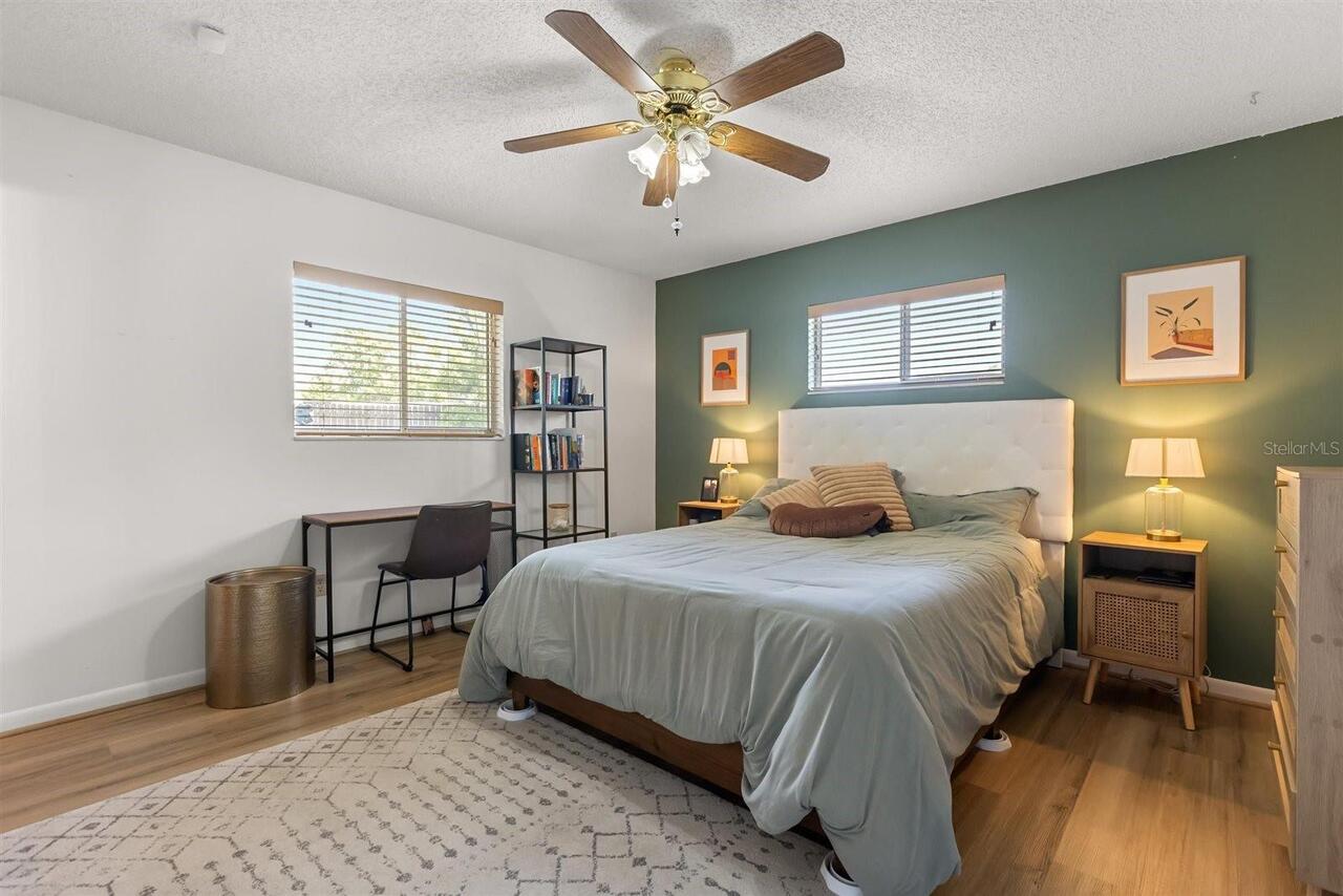 Listing Photo 15