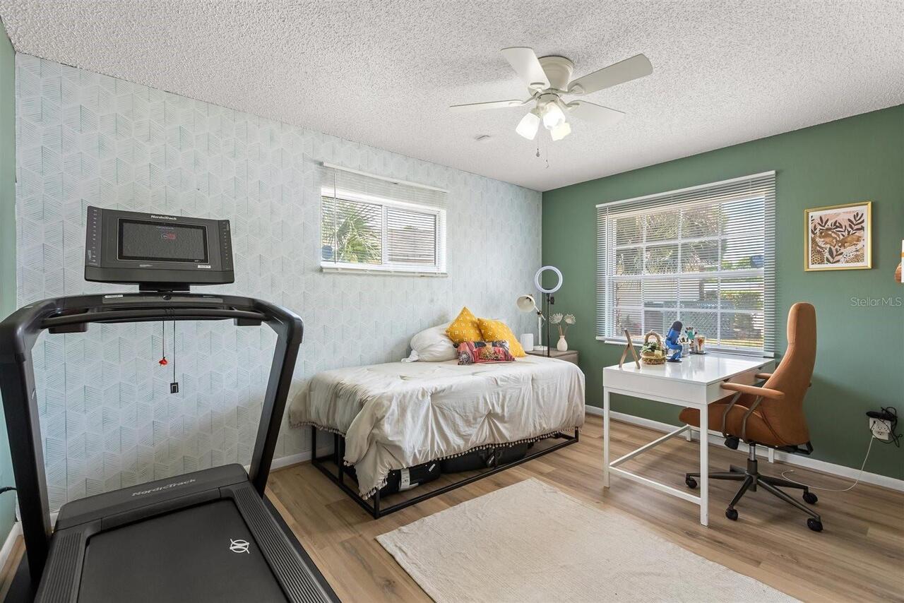 Listing Photo 18